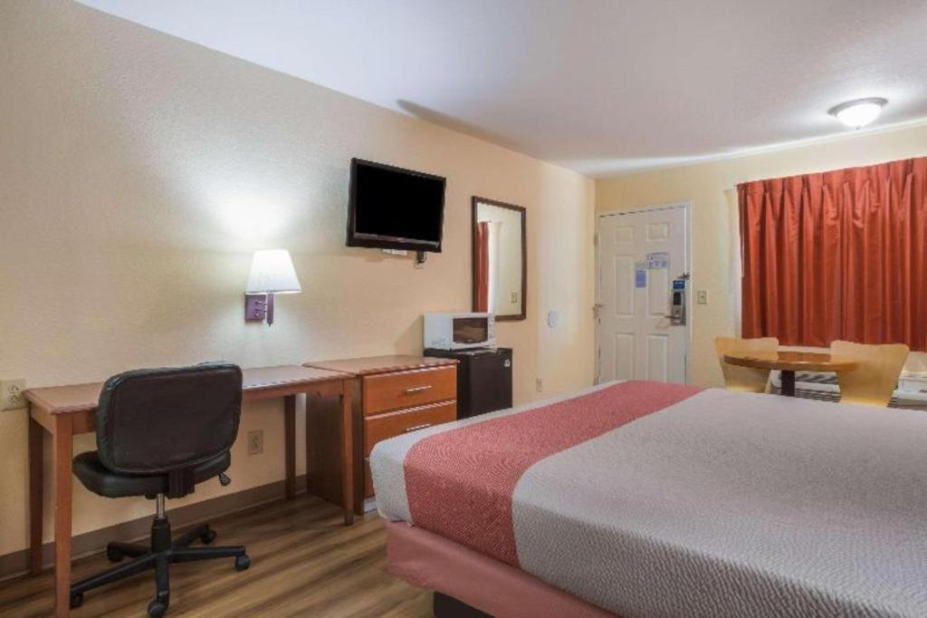 Rodeway Inn & Suites Macon Exterior foto