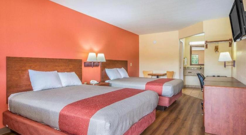 Rodeway Inn & Suites Macon Exterior foto
